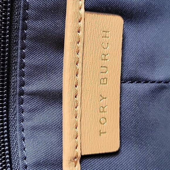 ⭐️EUC Tory Burch Parker Tote - Picture 8 of 15